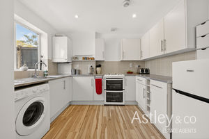 kitchen- click for photo gallery